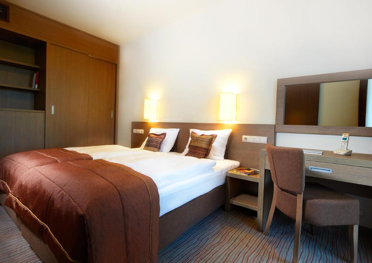 Baltic Plaza Hotel Medi Spa โควอบเซก ภายนอก รูปภาพ